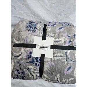 NWT‎ Vera Bradley Essential Throw Blanket Venetian Paisley Ice Blue NEW Gray